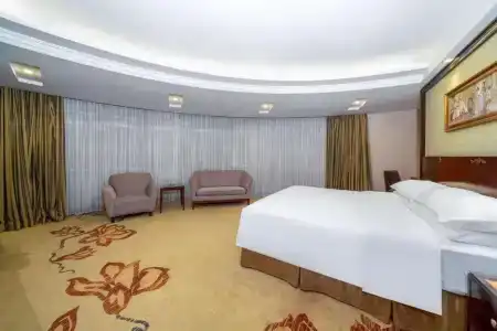 Vienna Dongguan Houjie Exhibition Center - 4