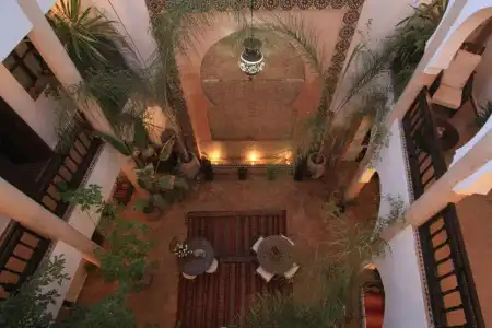 Riad Mur Akush - 6