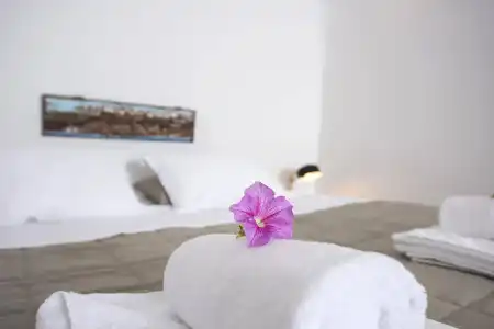 Ambition Suites - 2