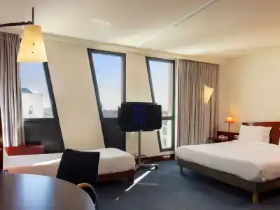 Novotel Suites Marseille Centre Euromed - 83