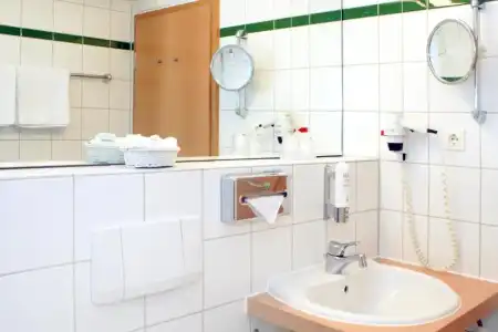 Best Western Macrander Dresden - 56