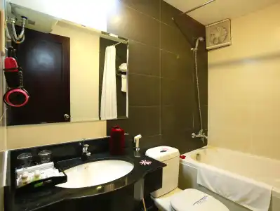 Hue Serene Shining & Spa - 17