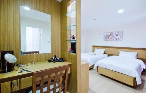 Kozy Inn - 44