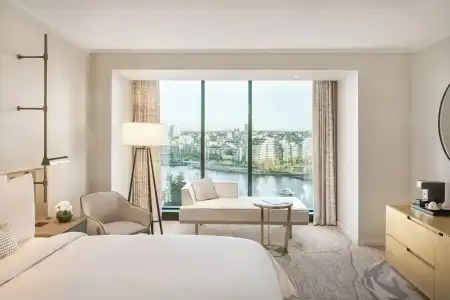 JW Marriott Parq - 4
