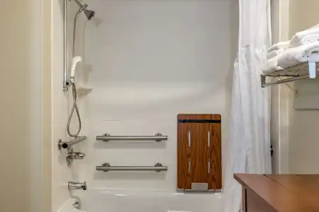 Comfort Suites Raleigh Walnut Creek - 9