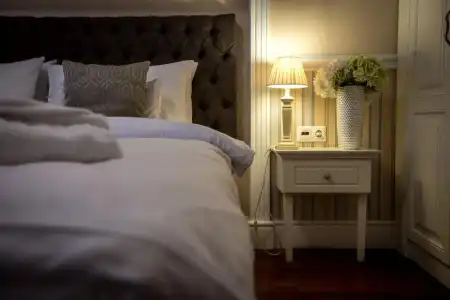 Queen's Court & Residence - 158