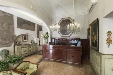 Palazzo dal Borgo - 1