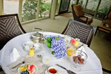 Stonehurst Place Bed & Breakfast - 11