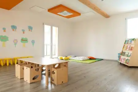 ApartSheila - 16