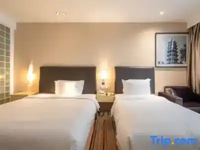 Holiday Inn Express City Center - 15