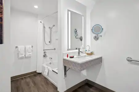 SureStay by Best Western Santa Monica - 64