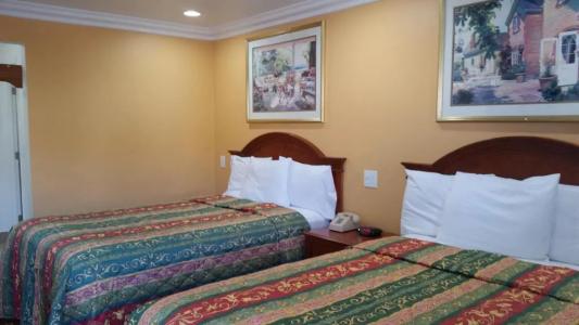 Pepper Tree Boutique Kitchen Studios - Anaheim - 47