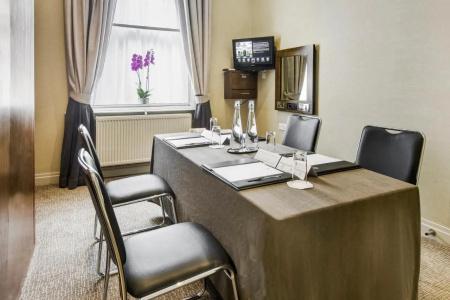 Gem Langham Court - 23