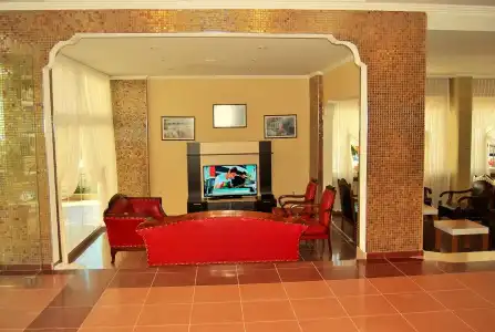 Select Suite & Apart - 1