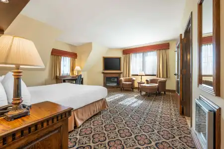 Best Western Premier Mariemont Inn - 36