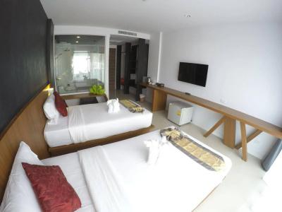 Phoenix Grand - 3