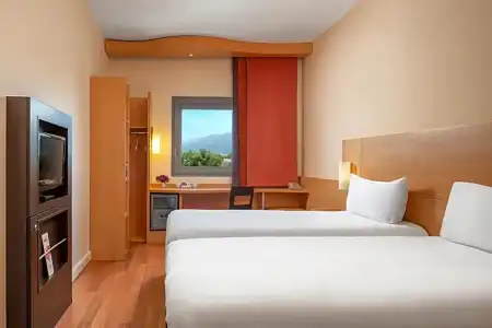 ibis Bursa - 43