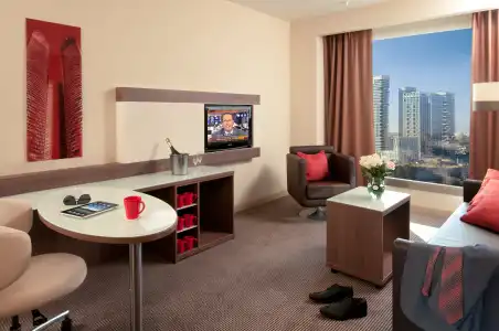 Leonardo Plaza City Tower - 1