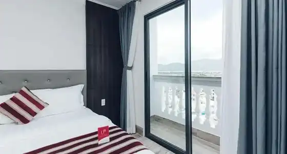 Seven Seas and Apartment - 120