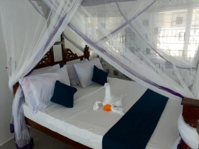 Paradise Beach Bungalows Nungwi - 6
