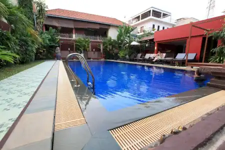 Mom's Guesthouse - 12