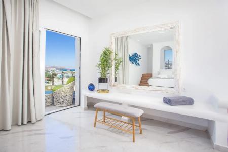 Vanik Suites - 105