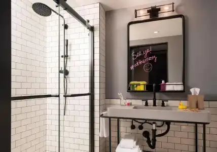 MOXY Seattle Downtown - 7
