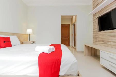 RedDoorz Premium near Ragunan Zoo 2 - 29