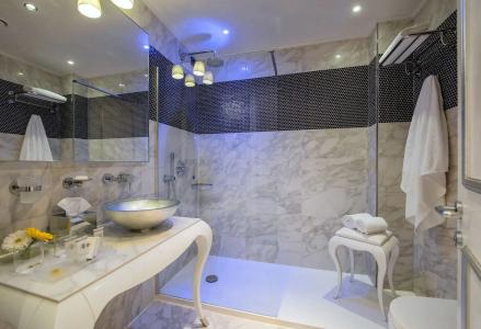 Carnival Palace - Venice Collection - 21