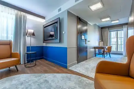 Radisson Blu - 79