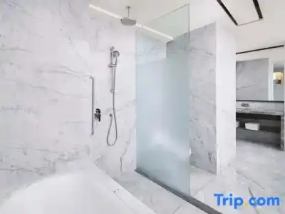 Sheraton Grand Jakarta Gandaria City - 127