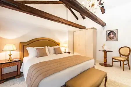 San Teodoro Palace - Luxury Apartments - 9