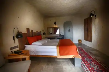 1811 Cave - 67
