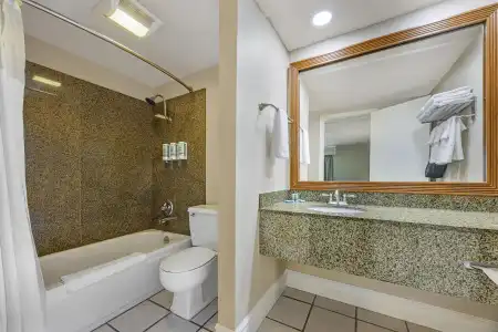 Best Western Pier Point Inn - 8