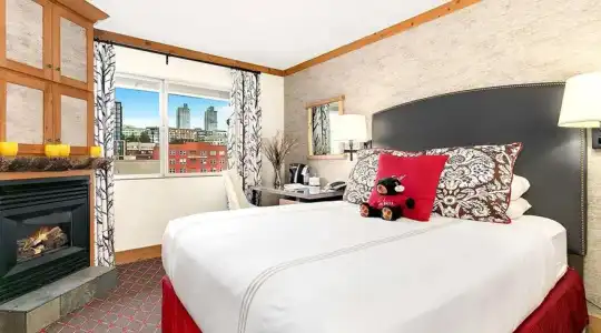 The Edgewater - 37