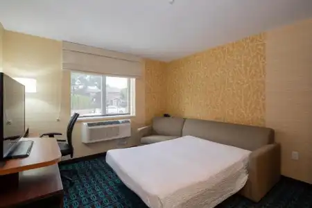 Fairfield Inn & Suites New York Queens/Fresh Meadows - 44