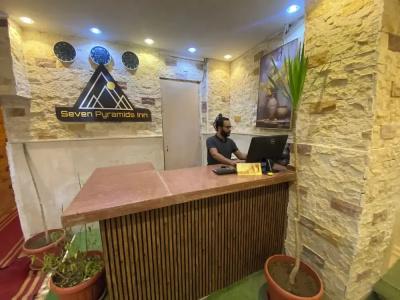 Seven Pyramids Inn - 19