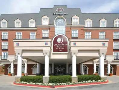 DoubleTree Suites by Hilton Lexington - 36