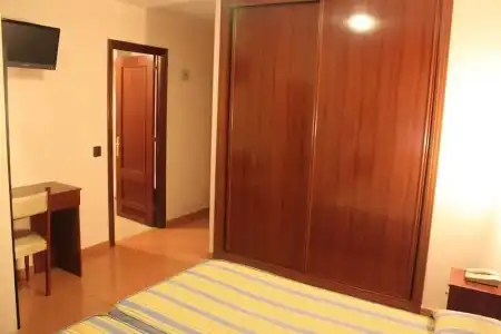 Valdés - 36