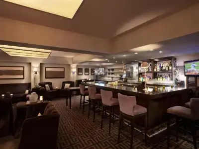 Luxe Sunset Boulevard - 28