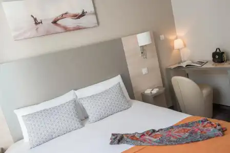 Hôtel du Midi - 10