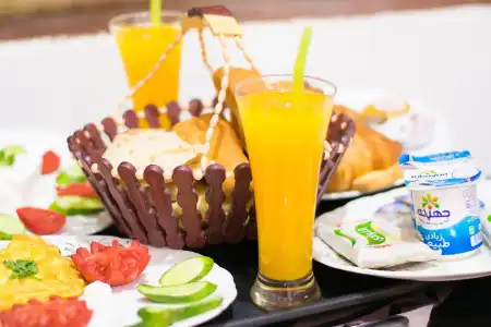 Golden Palace - 11