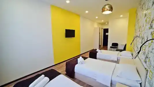 Plaza - 29