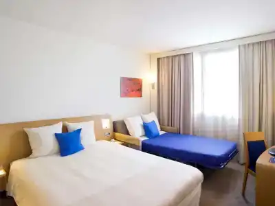 Novotel Aix en Provence Pont de l'Arc Fenouillères - 82