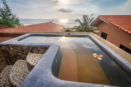 Laguna Beach Club Resort - 98