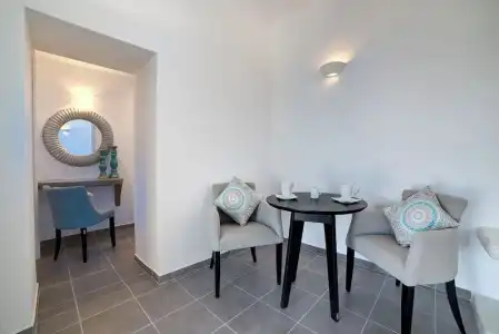 Remvi Suites - 3