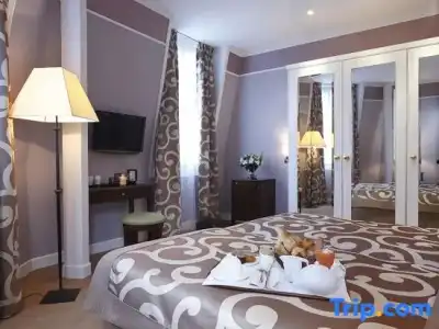 Hôtel du Bois Champs-Elysées - 211