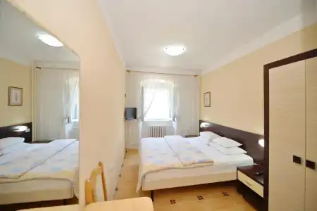 Pana-Eustahije 253 - 5
