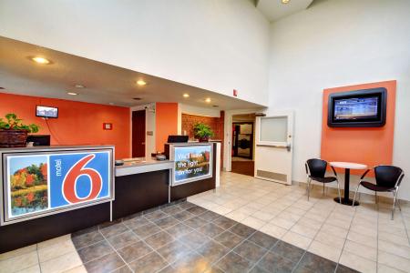 Motel 6 Newport, RI - 11