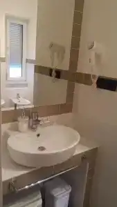 Albis Rooms Guest House - 6